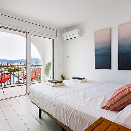 Apartamento Frente Al Canal Con Terraza エンプリアブラバ エクステリア 写真