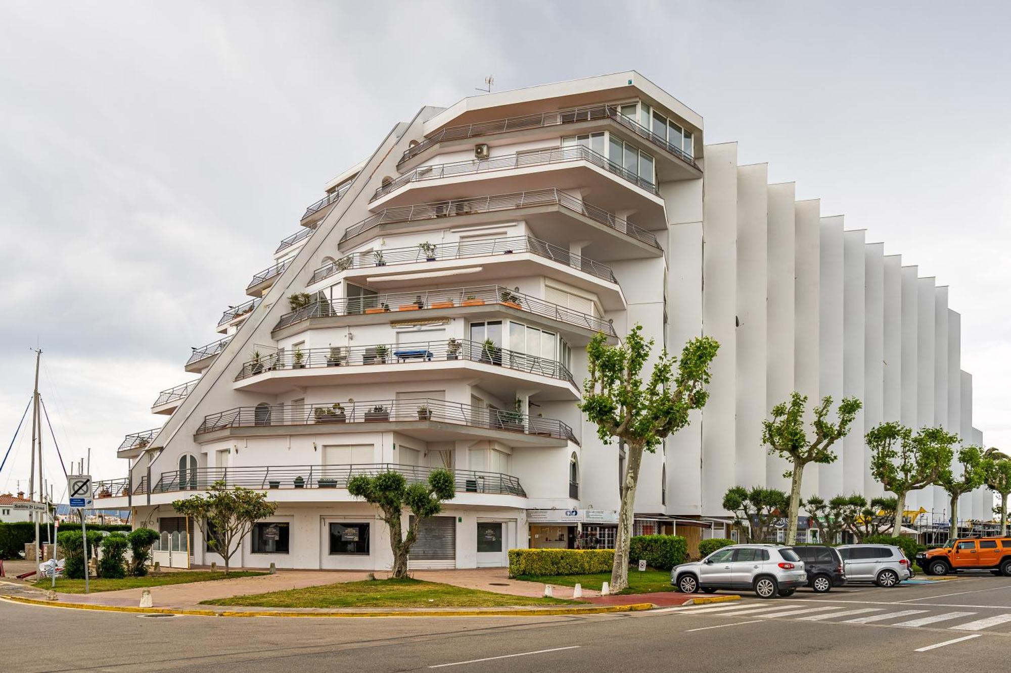 Apartamento Frente Al Canal Con Terraza エンプリアブラバ エクステリア 写真